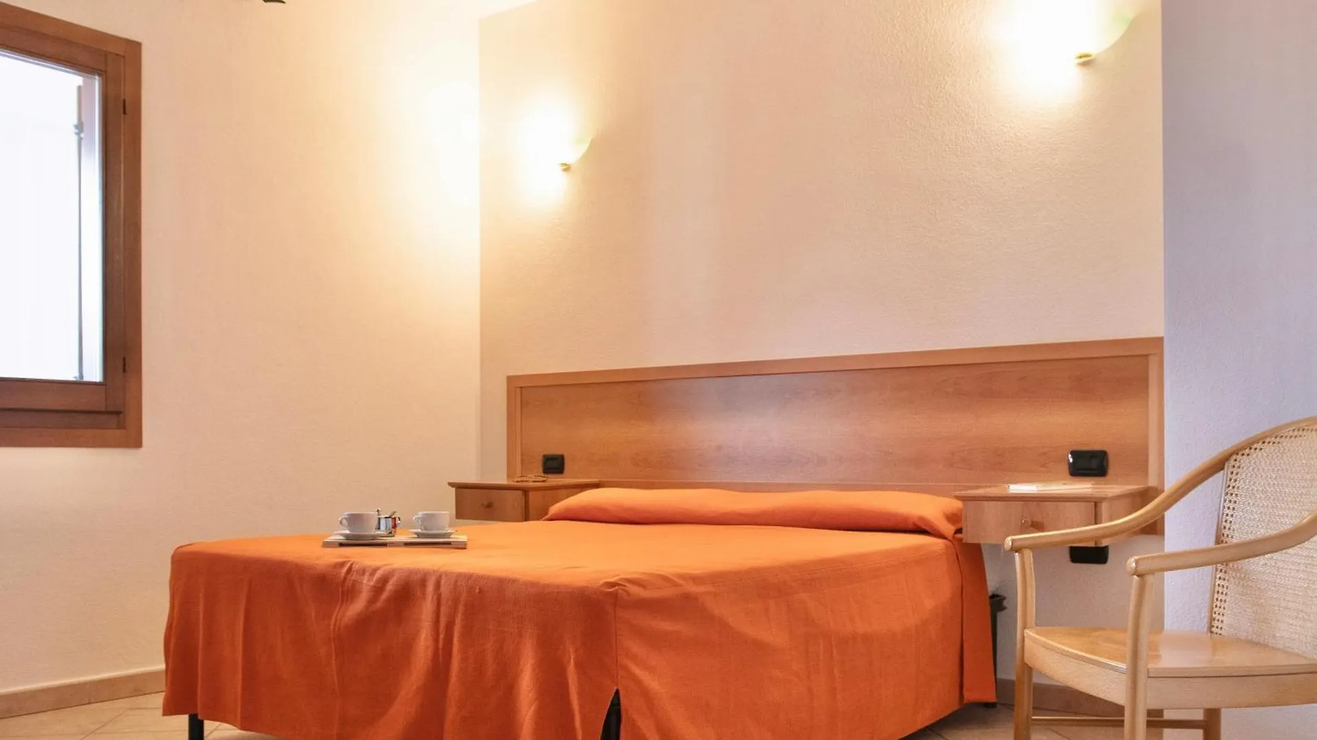 Residence Con Piscina A Sos Alinos Cala Liberotto Lejlighedshotel