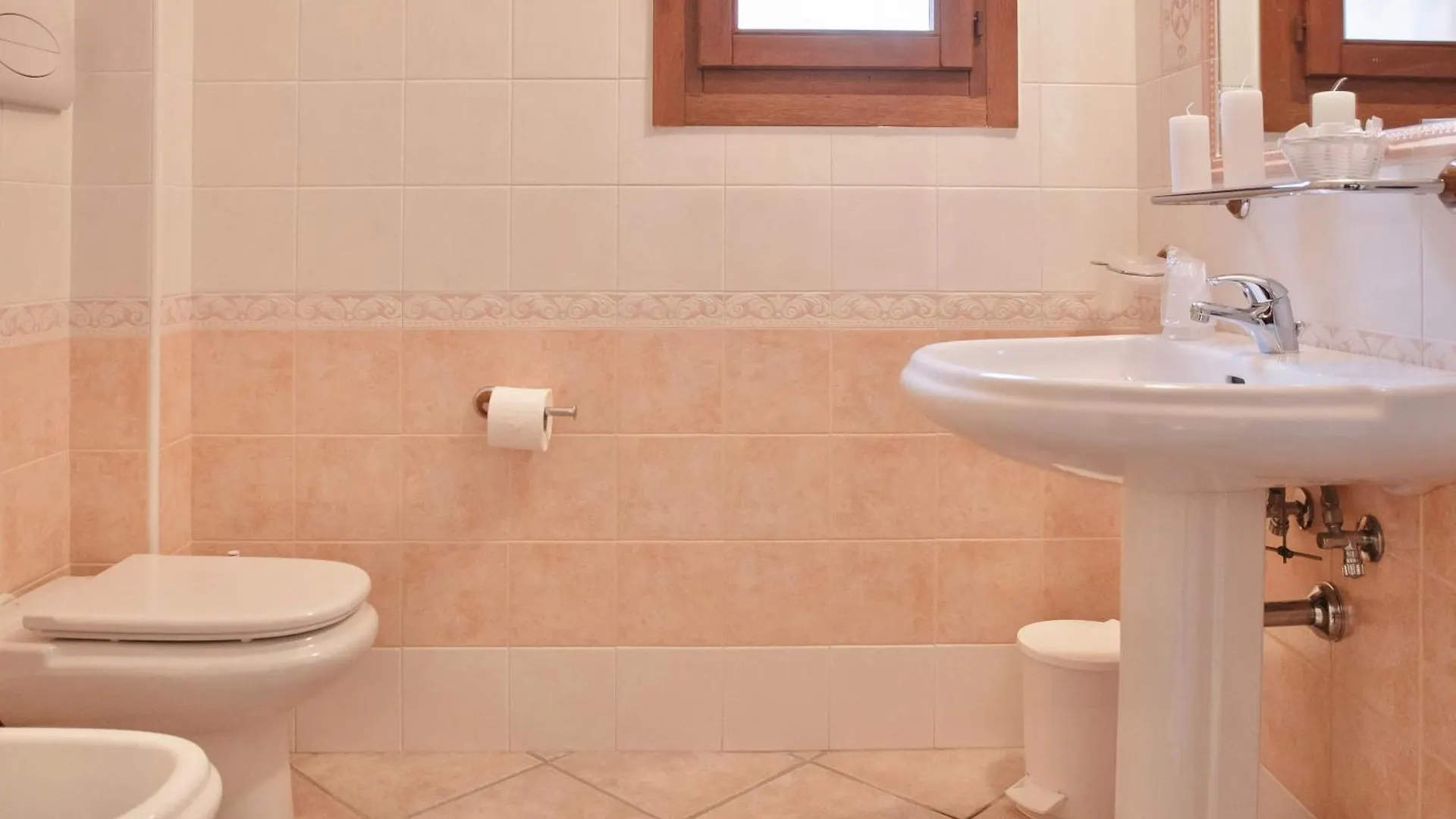 Residence Con Piscina A Sos Alinos Cala Liberotto 0*,